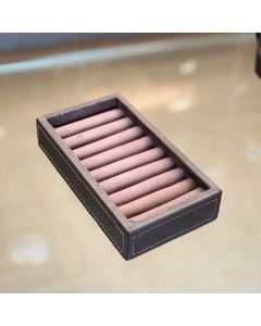 Porta Anéis (base em couro ) - 31x11x4 cm