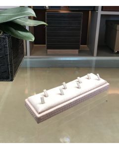 Porta Aliança 4 pares ( base em couro ) - 21x6x2 cm