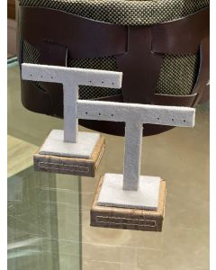 2 Porta Brincos em T 3 Pares ( base em couro) - 6x6x10 cm